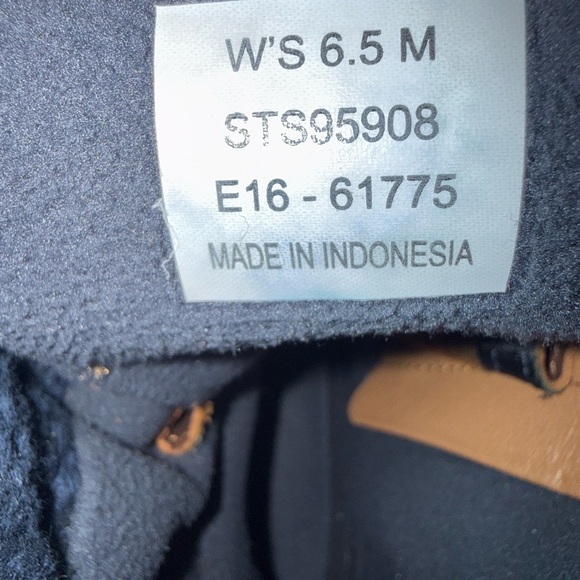 Sperry Brown and Blue Boots - Picture 6 of 8